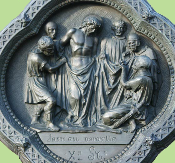Dixi�me station :  J�sus est d�pouill� de Ses v�tements.