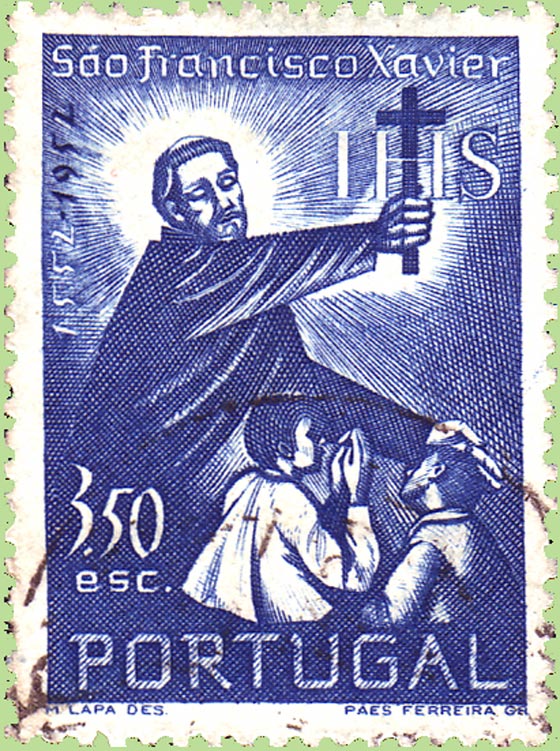 IHS : concentr du nom grec IHSUS (lettres grecques iota, ta, sigma, upsilon et sigma) transcrit en latin par Jesus.Jeu sur ces lettres grecques prises pour du latin formant en anagramme : Jesus Hominum Salvator, Jsus Sauveur des Hommes.