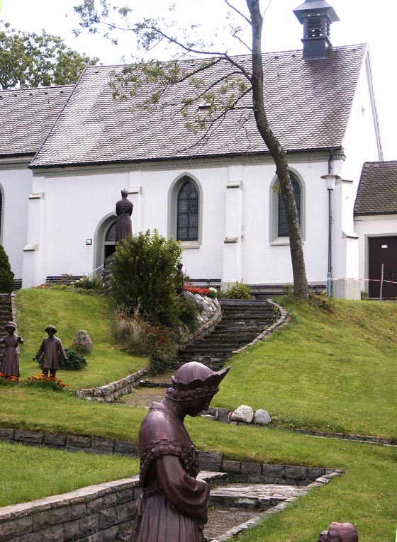 La Chapelle Notre-Dame de La Salette  Engerazhofen en Bavire.