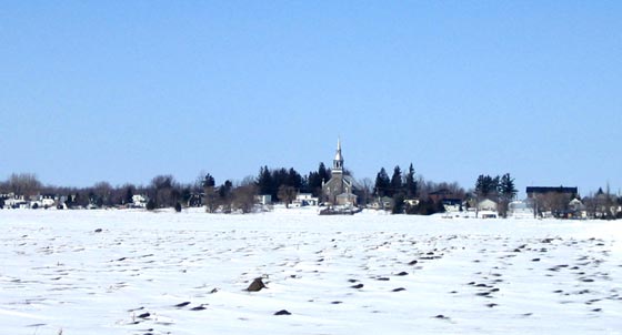 Village de Saint-Tlesphore en cet hiver, dans la  Belle Province  (le Qubec).