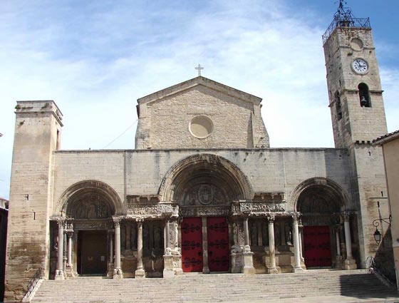 Abbatiale bndictine Saint-Gilles.